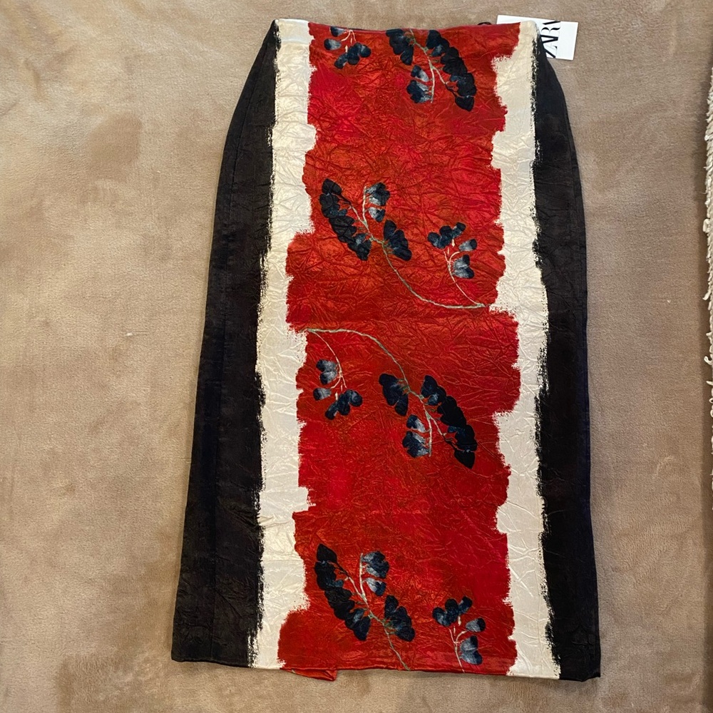 NWT- ZARA Viscose Skirt